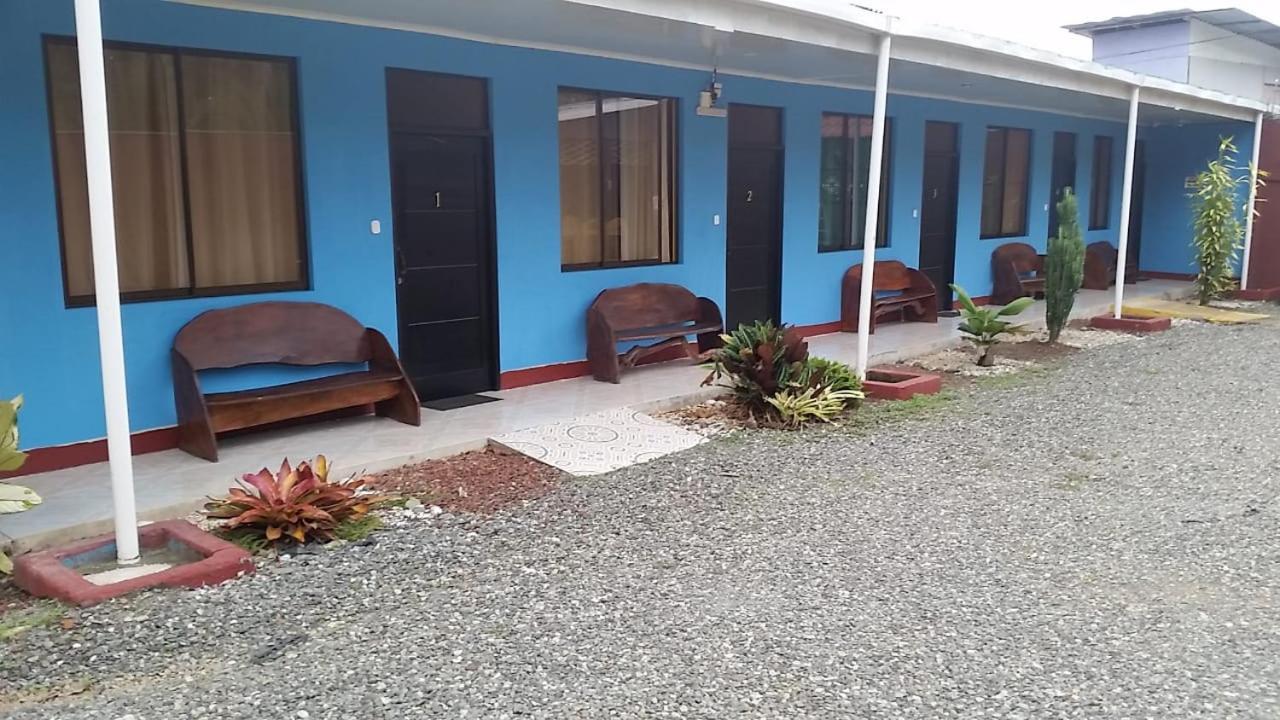 Cabinas Hukats Secret Jungle Puerto Viejo de Talamanca Exterior foto
