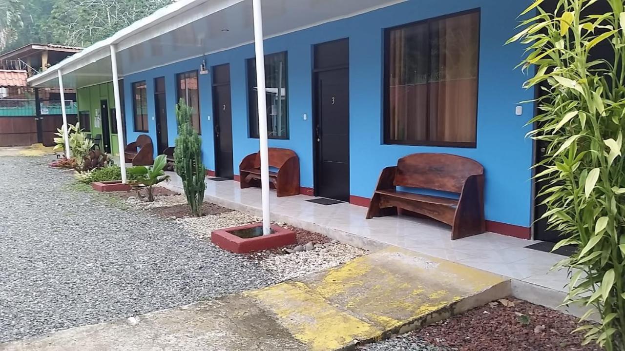 Cabinas Hukats Secret Jungle Puerto Viejo de Talamanca Exterior foto