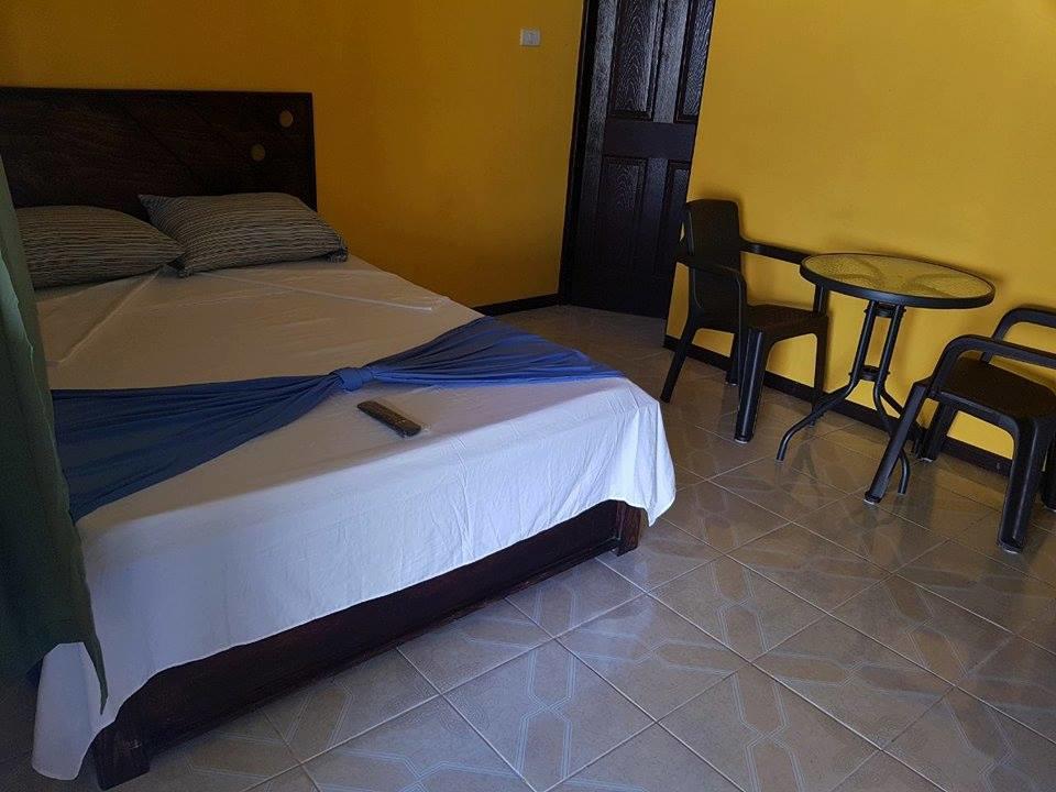 Cabinas Hukats Secret Jungle Puerto Viejo de Talamanca Exterior foto